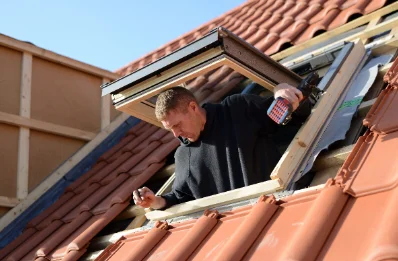 Pose de fenêtres de toit Velux à Larajasse